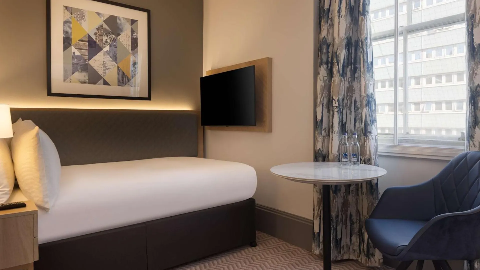 Hilton Nottingham Hotel 4*,